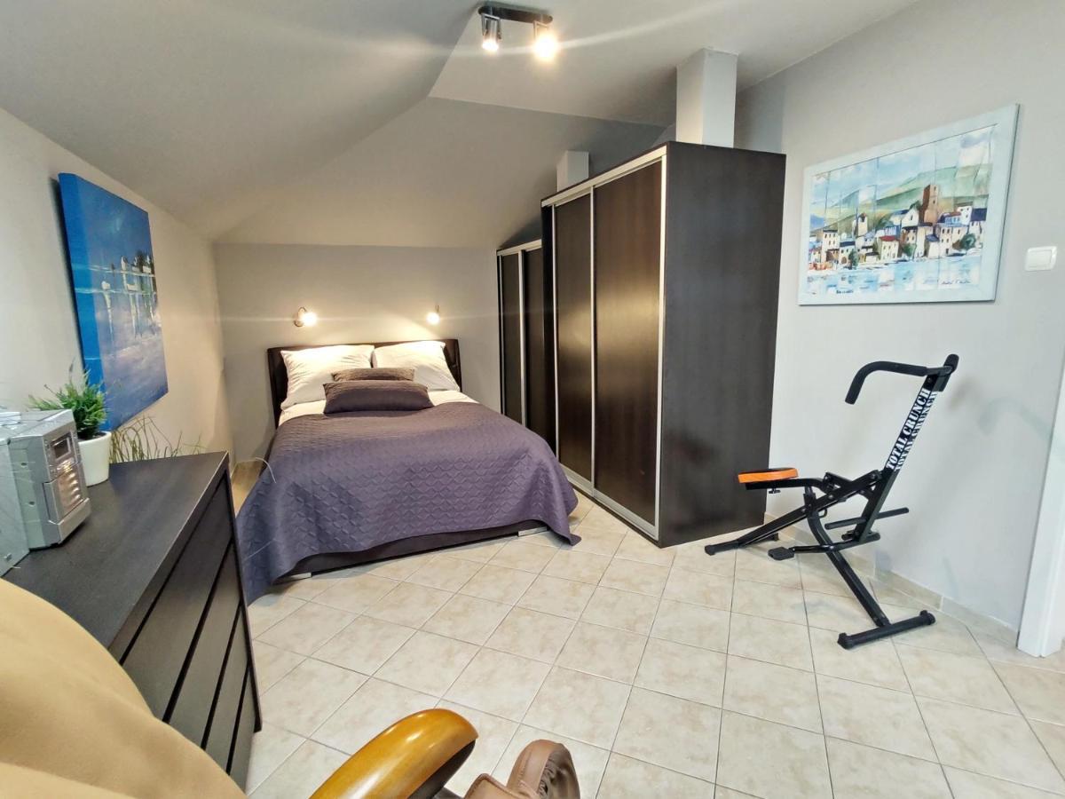 Mercedes By Baltic Apartment *